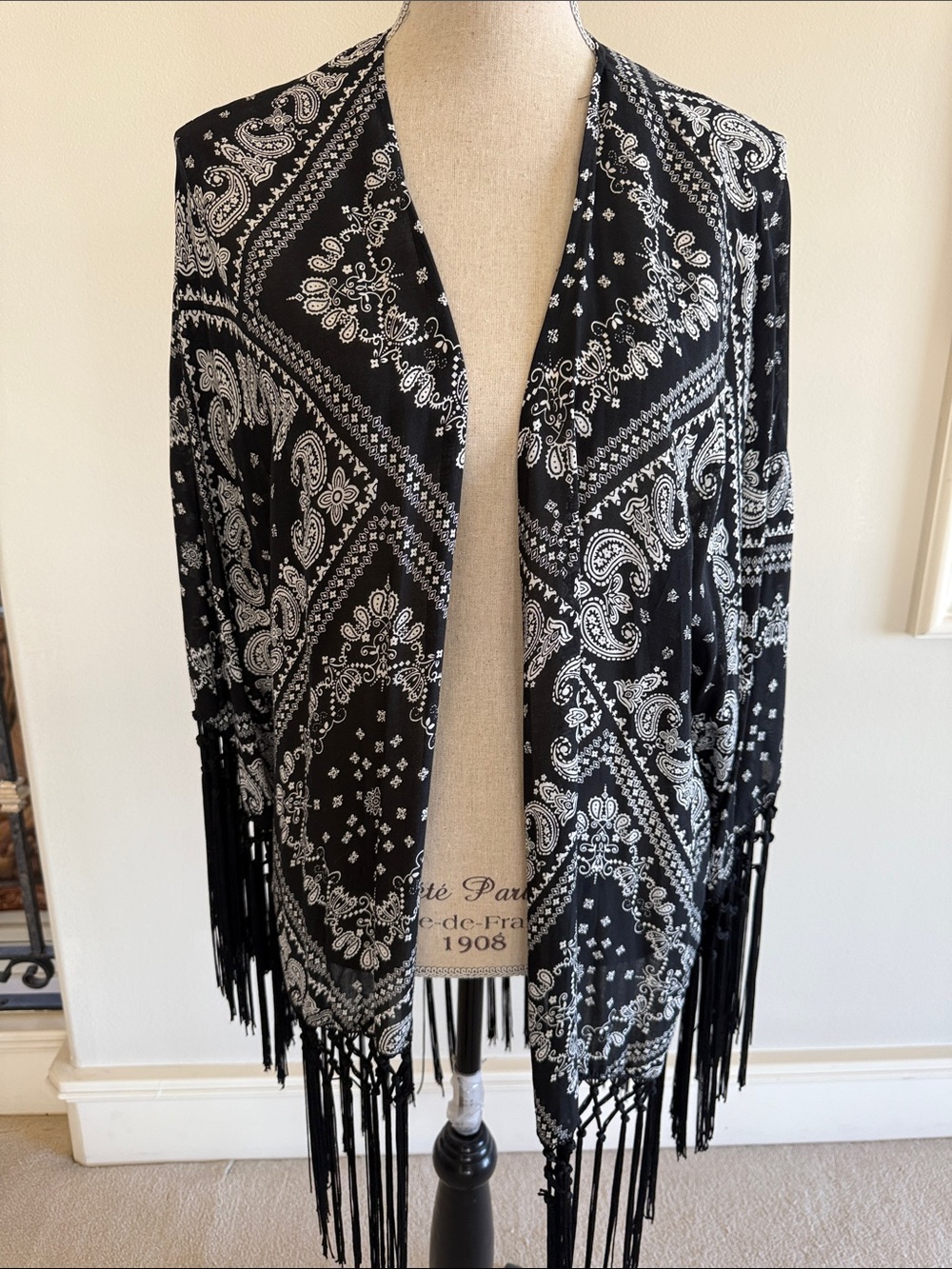 Black and White Paisley Fringe Kimono-